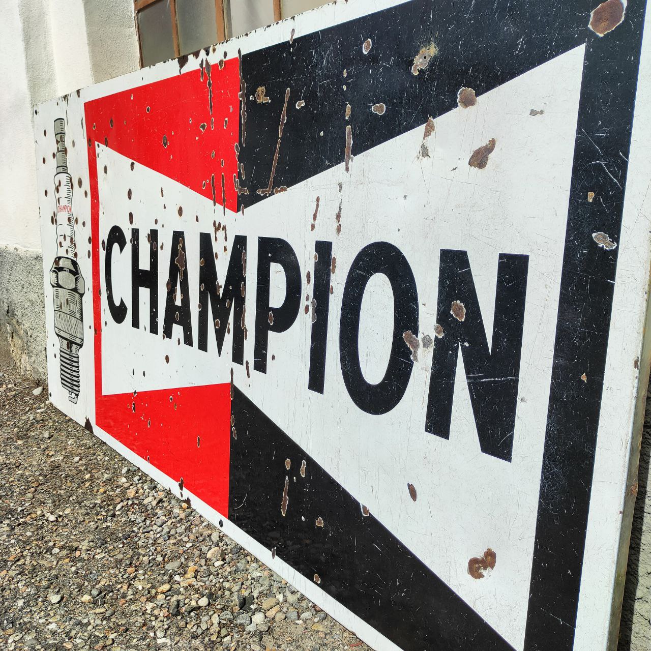 Enamelled sign - Champion | 60's