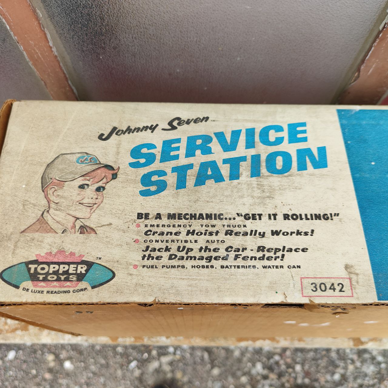 Johnny Seven, Service Station - Topper Toys | Anno 1963