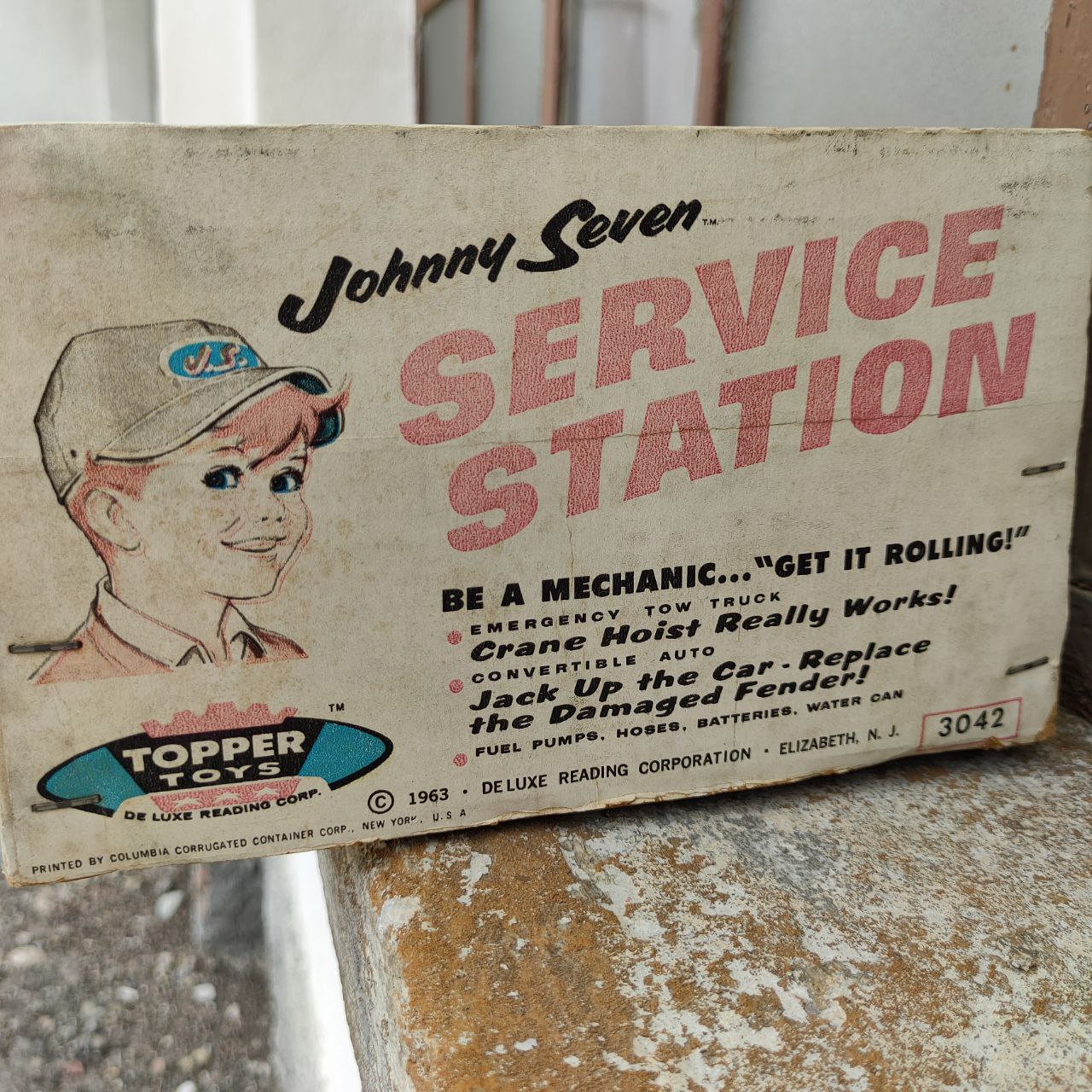 Johnny Seven, Service Station - Topper Toys | Year 1963