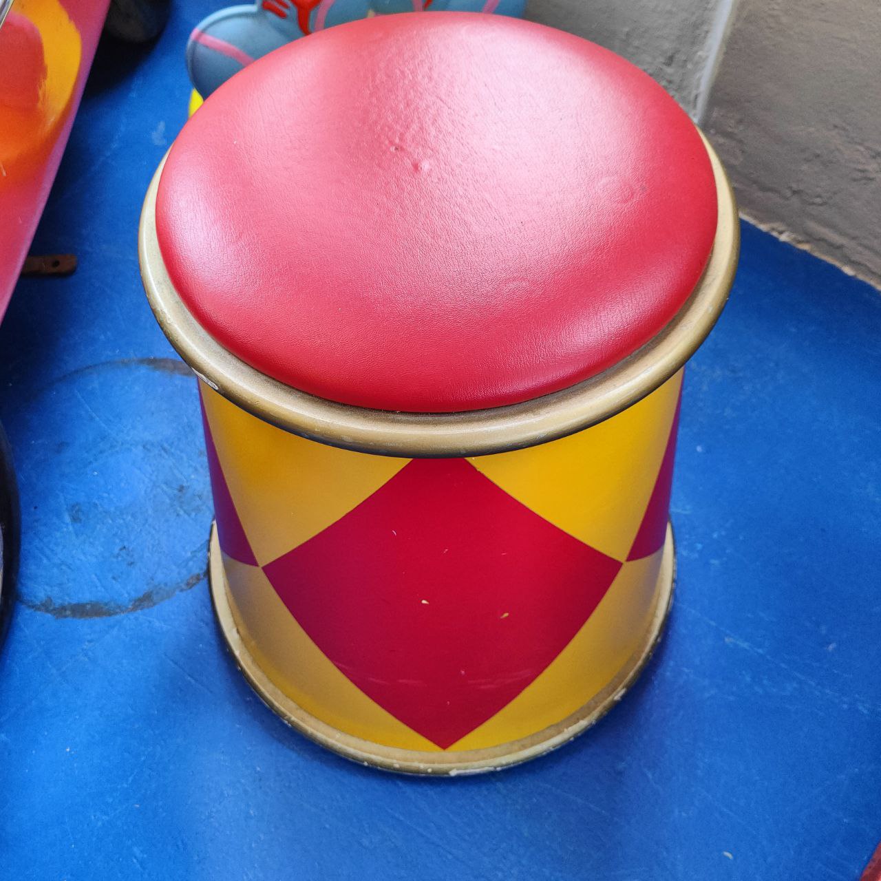 Circus stool