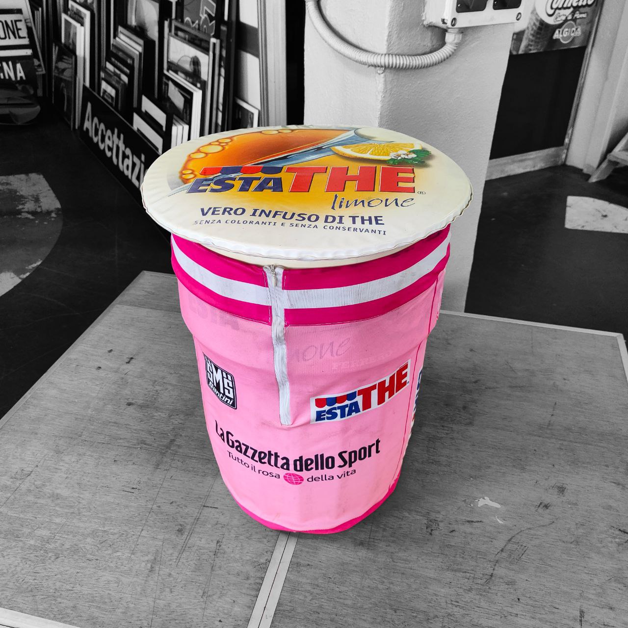 Advertising pouf Estathé - Giro d'Italia