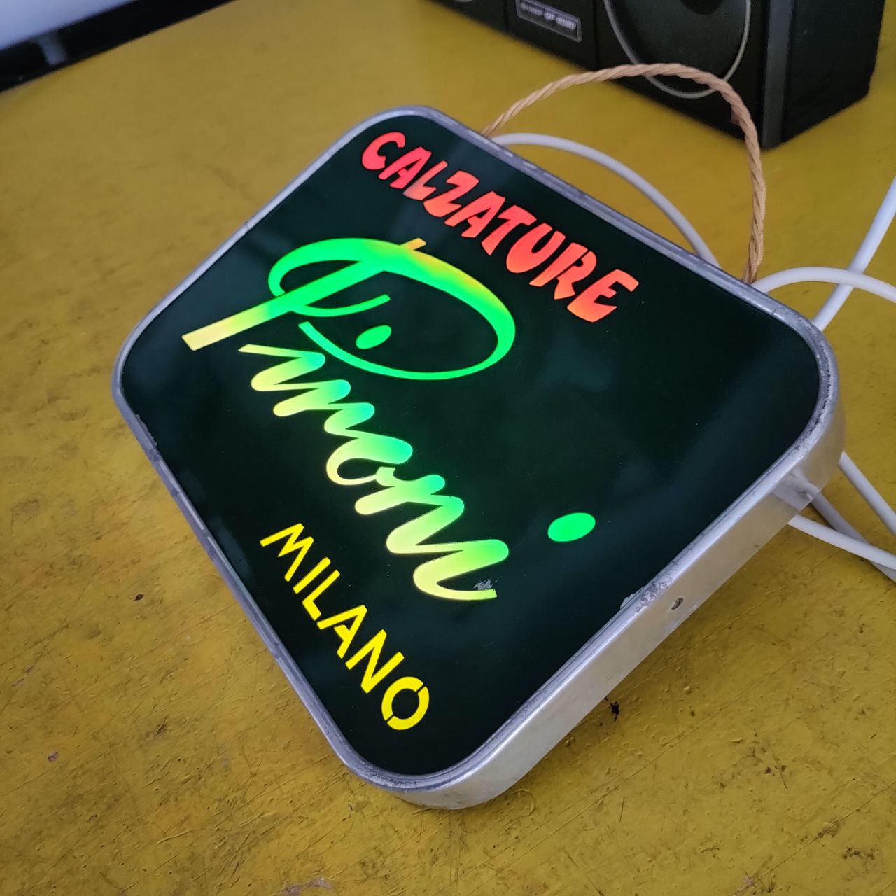 Insegna luminosa - Calzature Pironi Milano | Anni '50