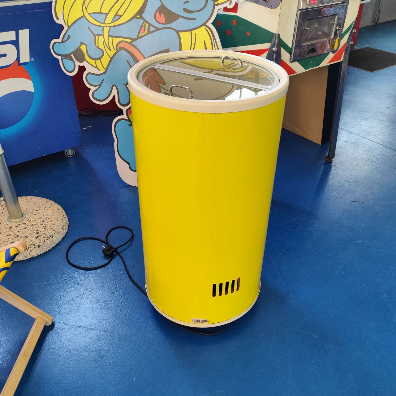 Lipton Ice Tea Refrigerator