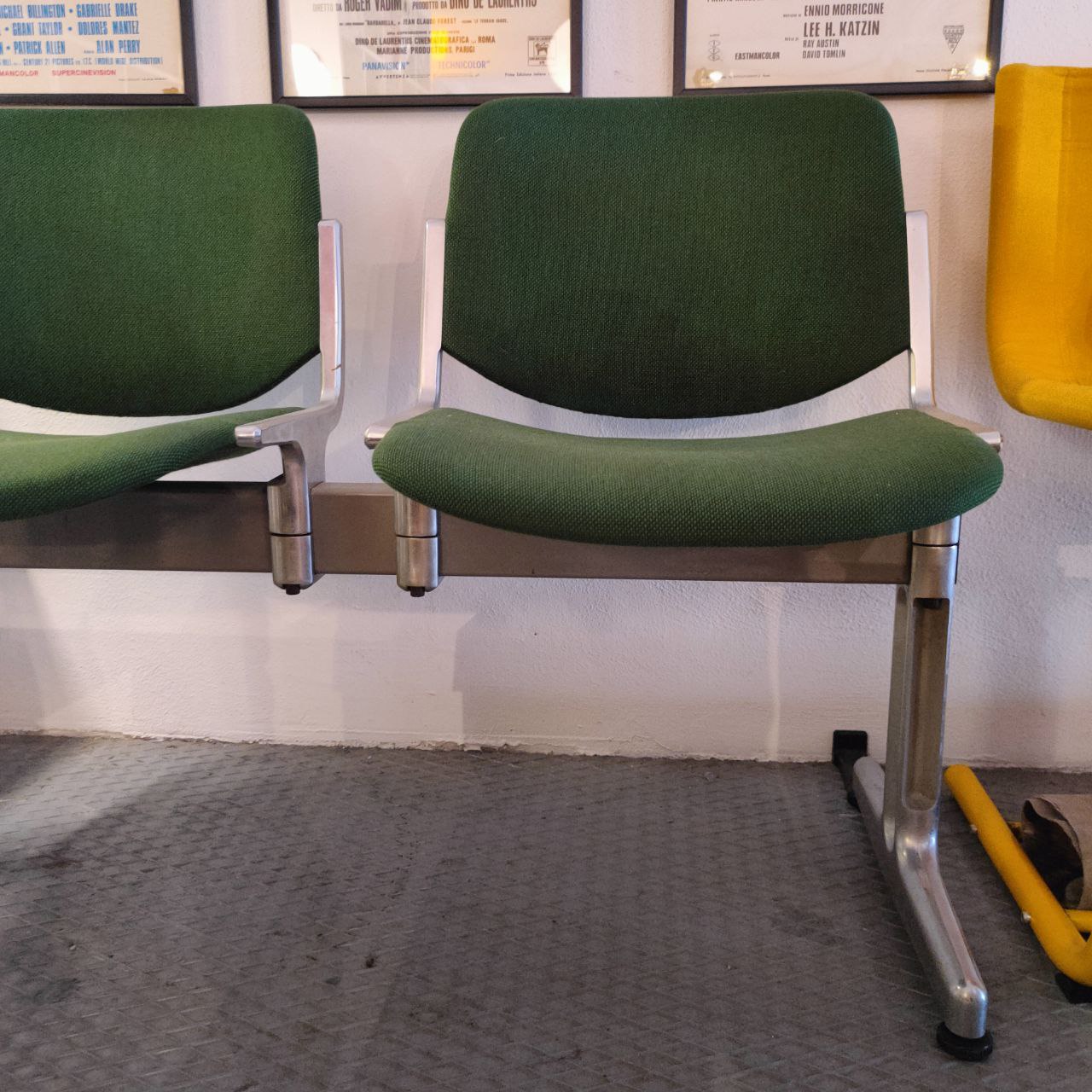 Bench with coffee table by Giancarlo Piretti - Anonima Castelli | 1970s