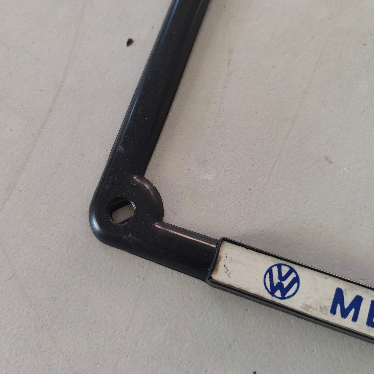 Vintage license plate frame | 1970s