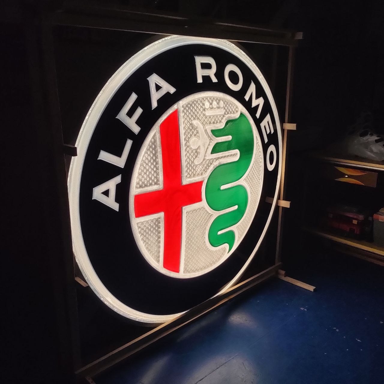 Insegna luminosa - Alfa Romeo (Ø180cm)