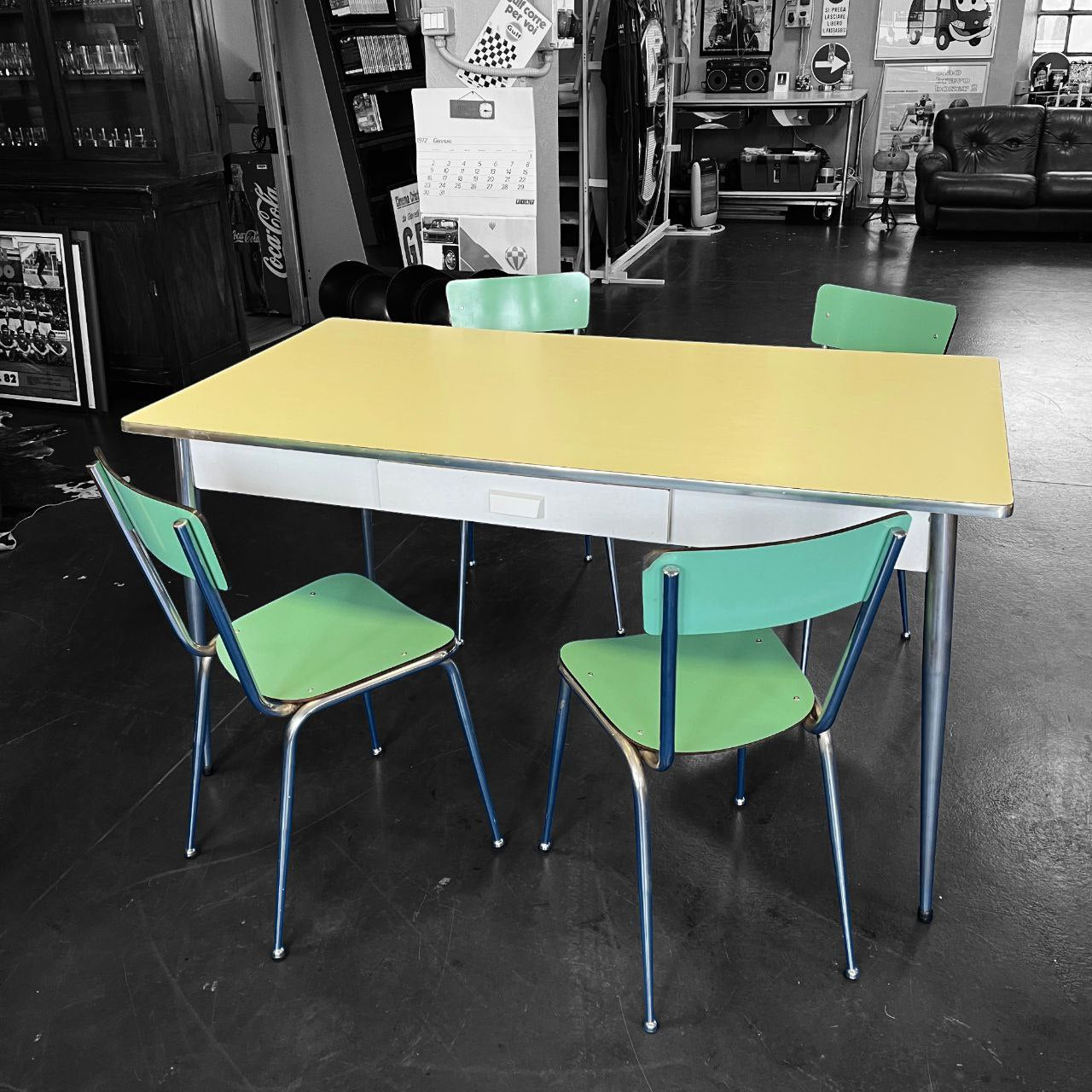 Tavolo in formica con sedie | Anni '70