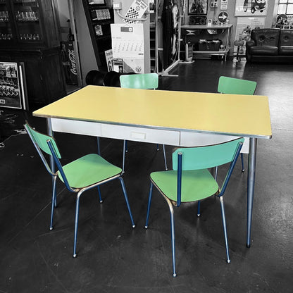 Tavolo in formica con sedie | Anni '70