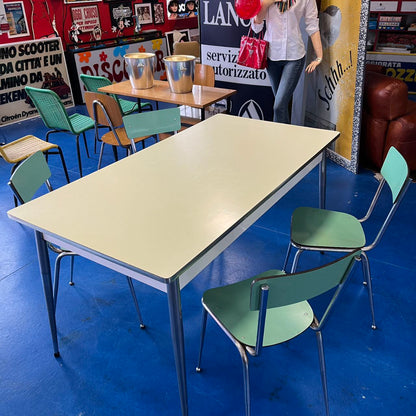 Tavolo in formica con sedie | Anni '70