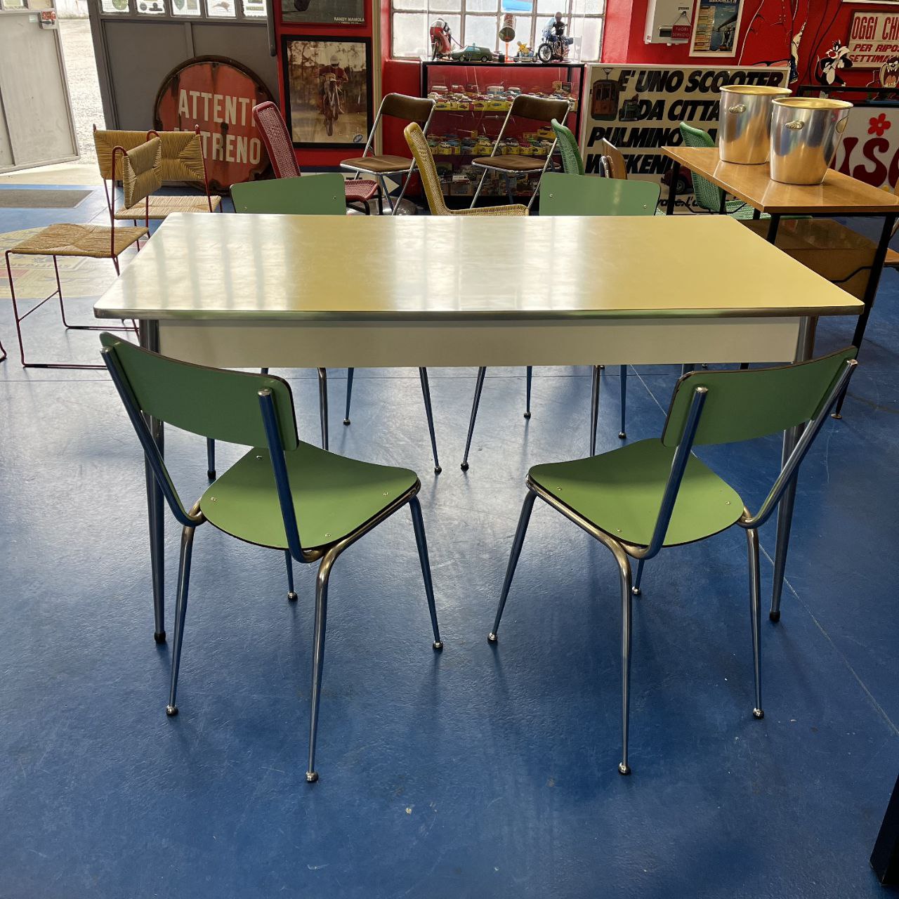 Tavolo in formica con sedie | Anni '70