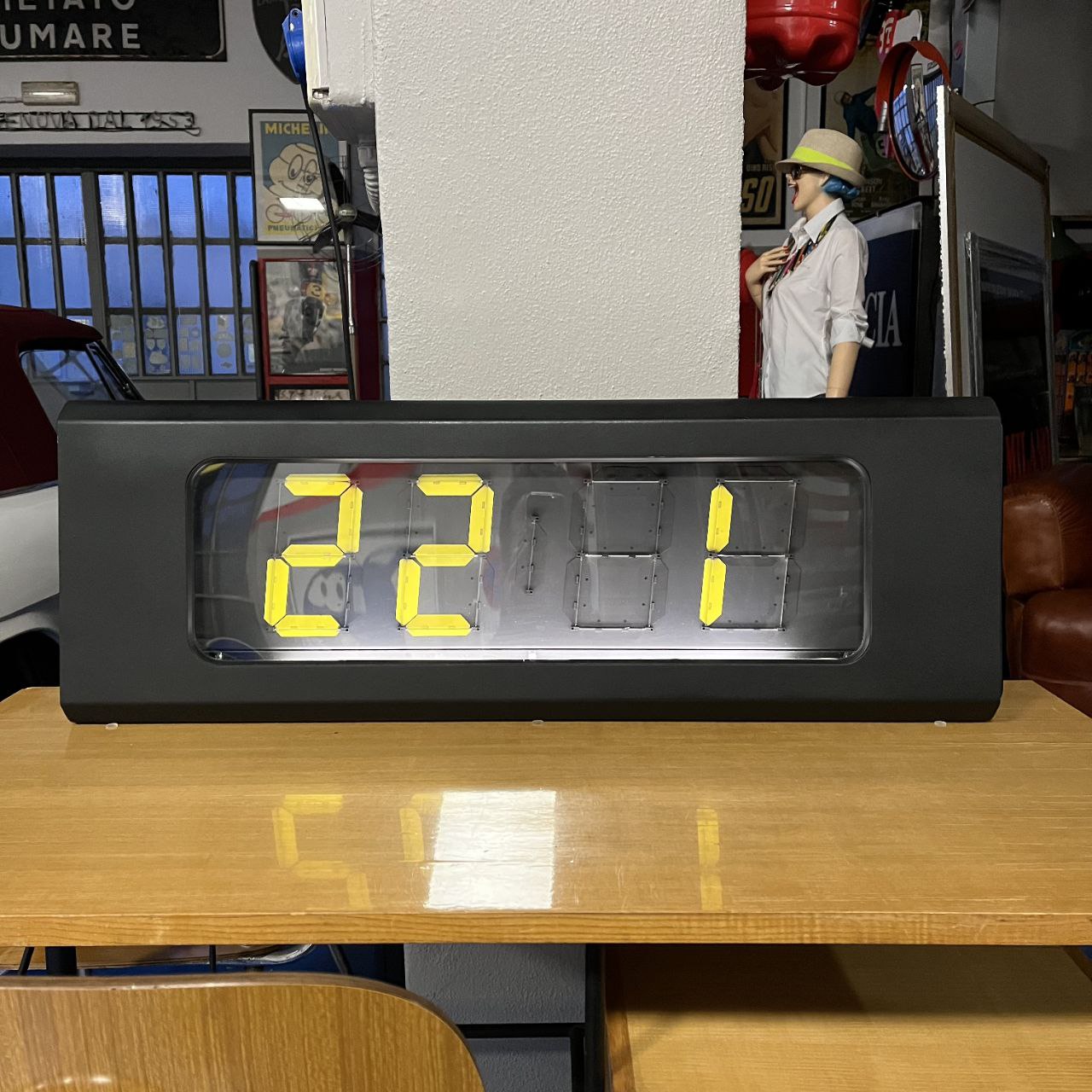 Solari Segmenti - Orologio da Aeroporto