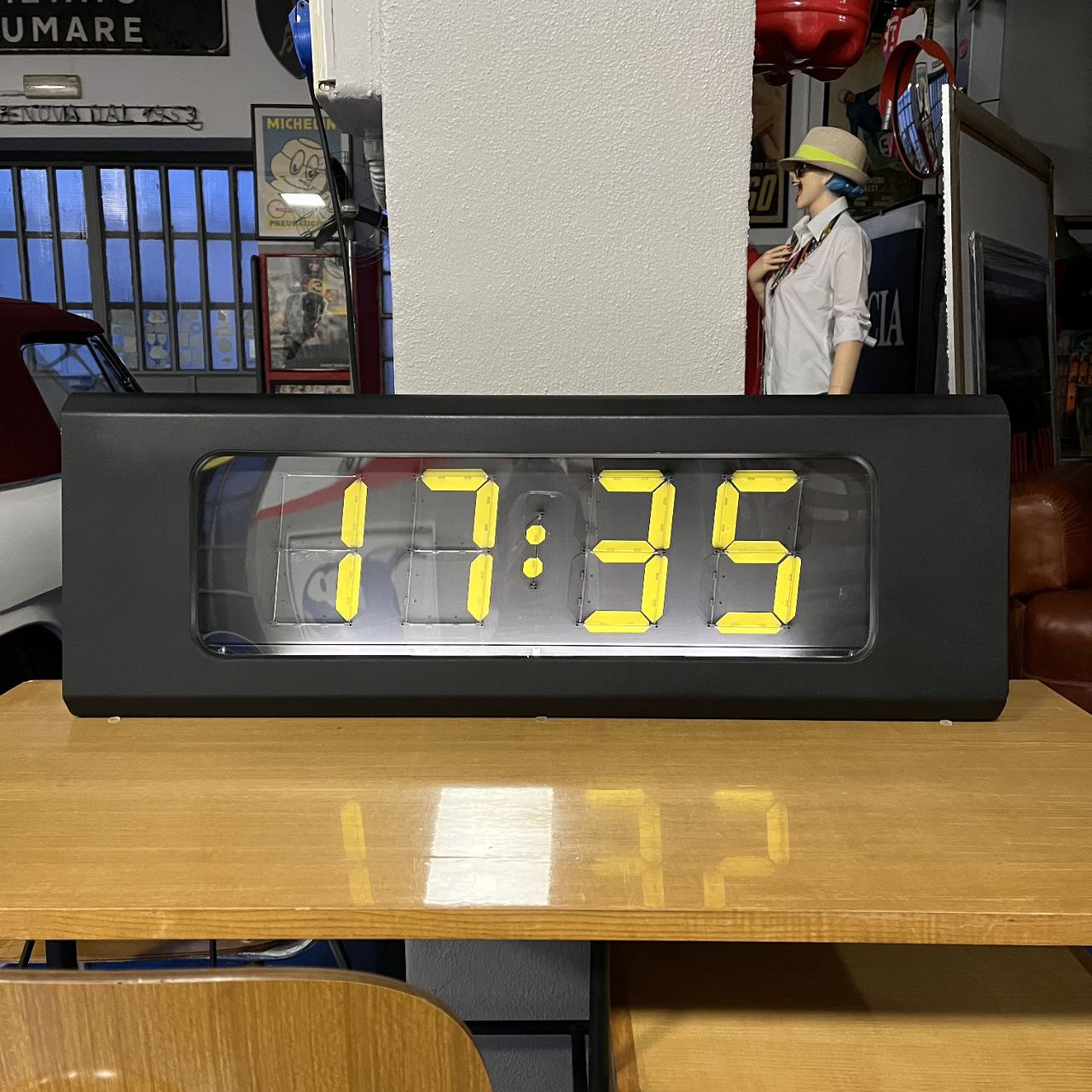 Solari Segmenti - Orologio da Aeroporto