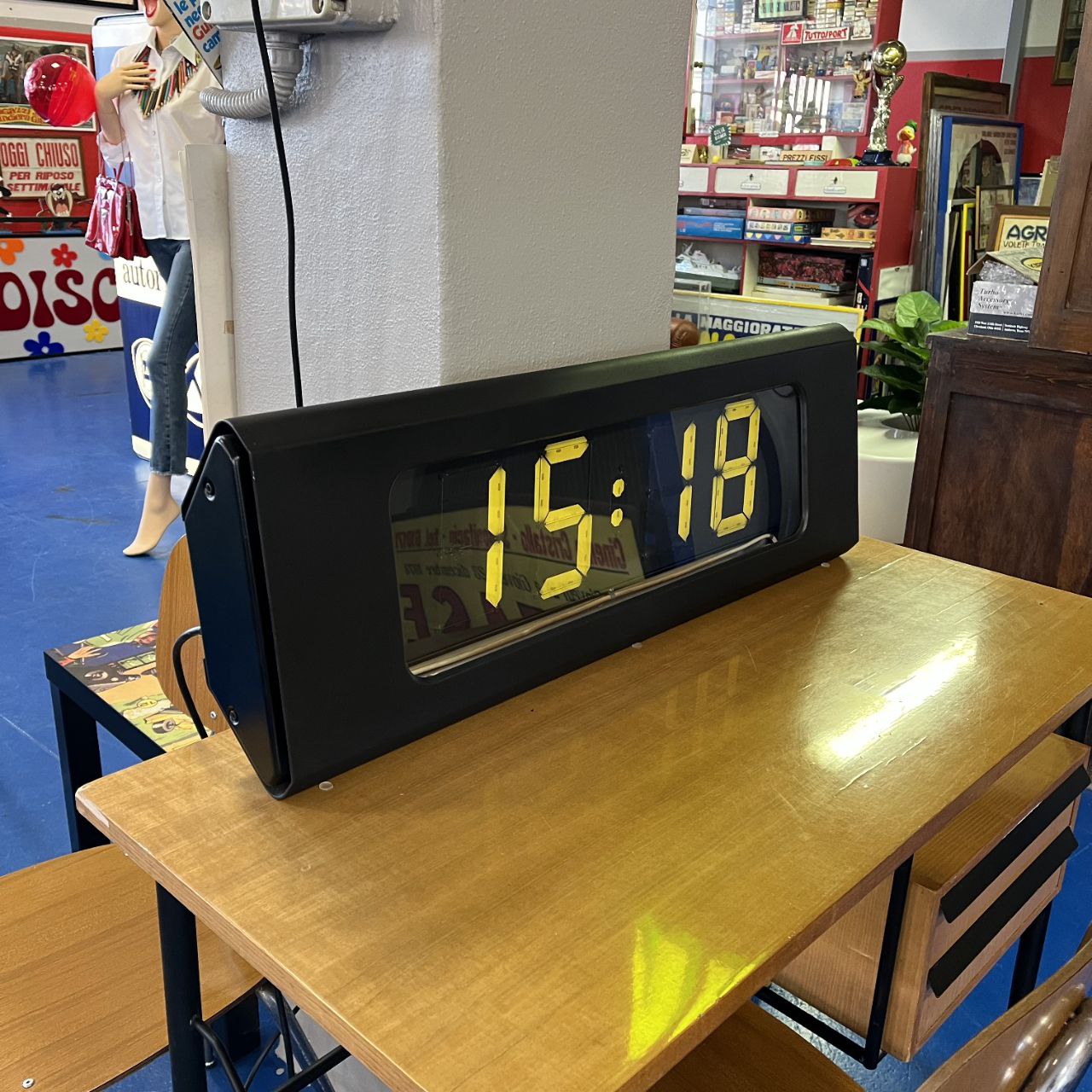 Solari Segmenti - Orologio da Aeroporto