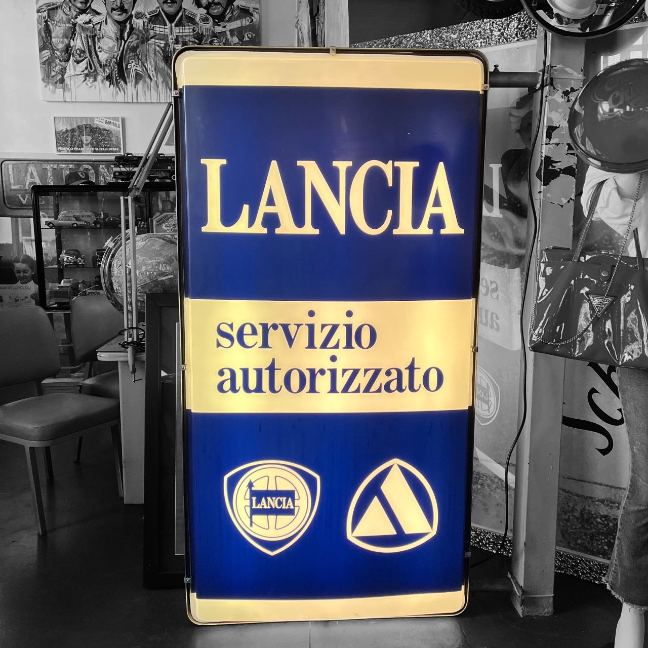 Insegna luminosa - Lancia Autobianchi Servizio Autorizzato