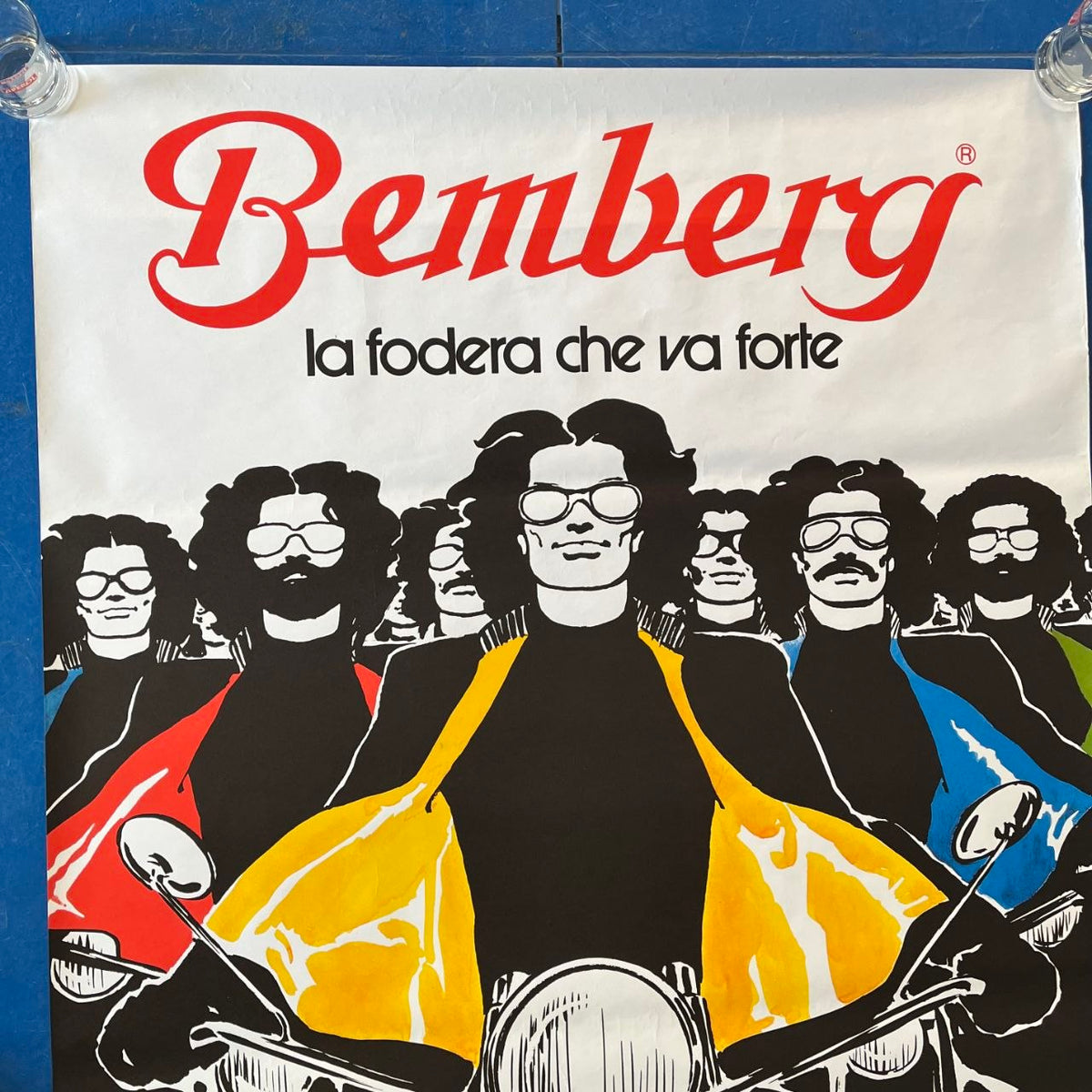 Manifesto pubblicitario - Bemberg "la fodera che va forte" | Anni '70