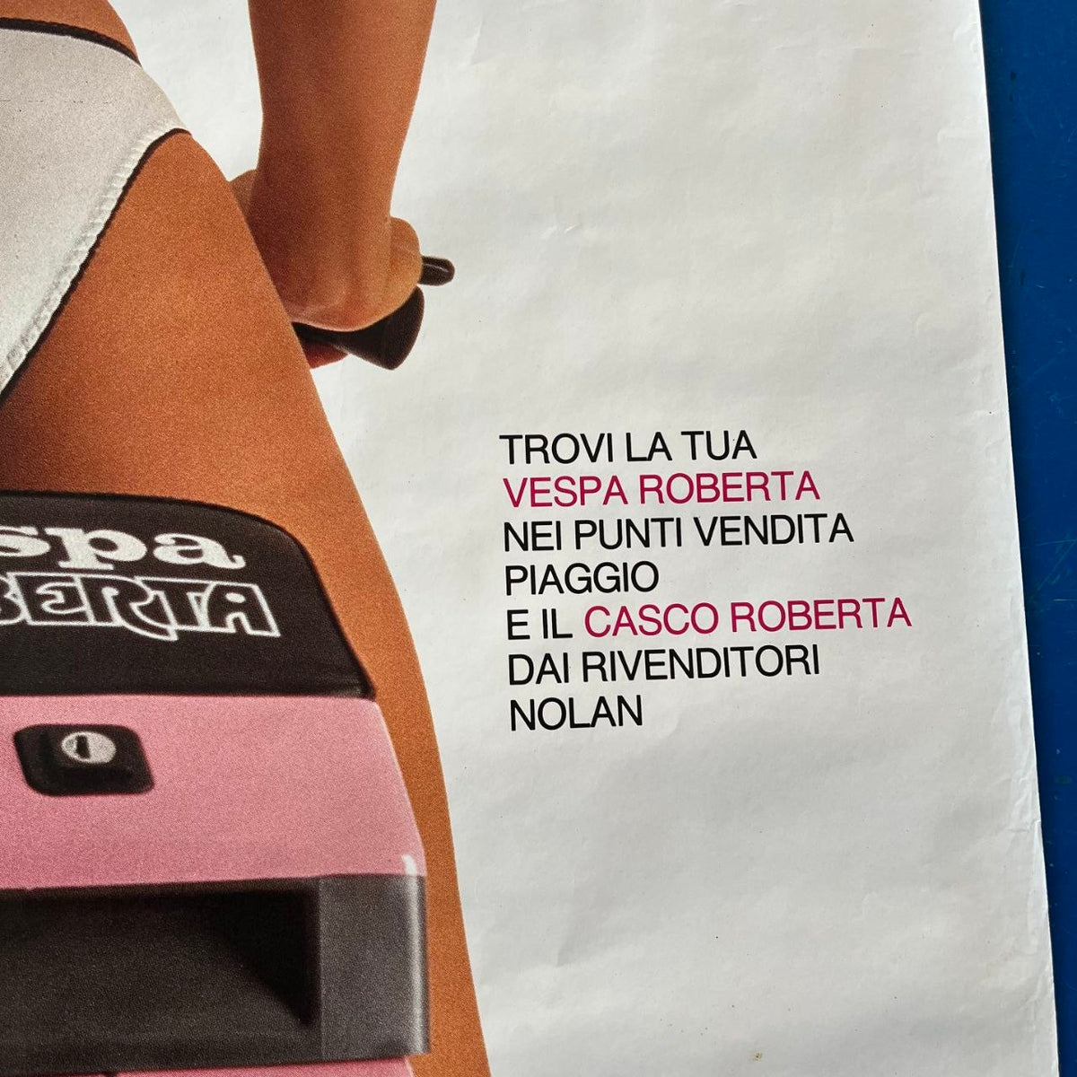 Manifesto pubblicitario - Roberta lo Slip dei vent'anni - Piaggio Vespa (1988)