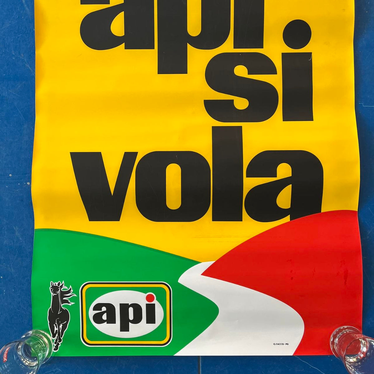 Adesivo pubblicitario - Api, con api si vola | Anni '80